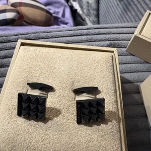New Burberry men’s cuff links